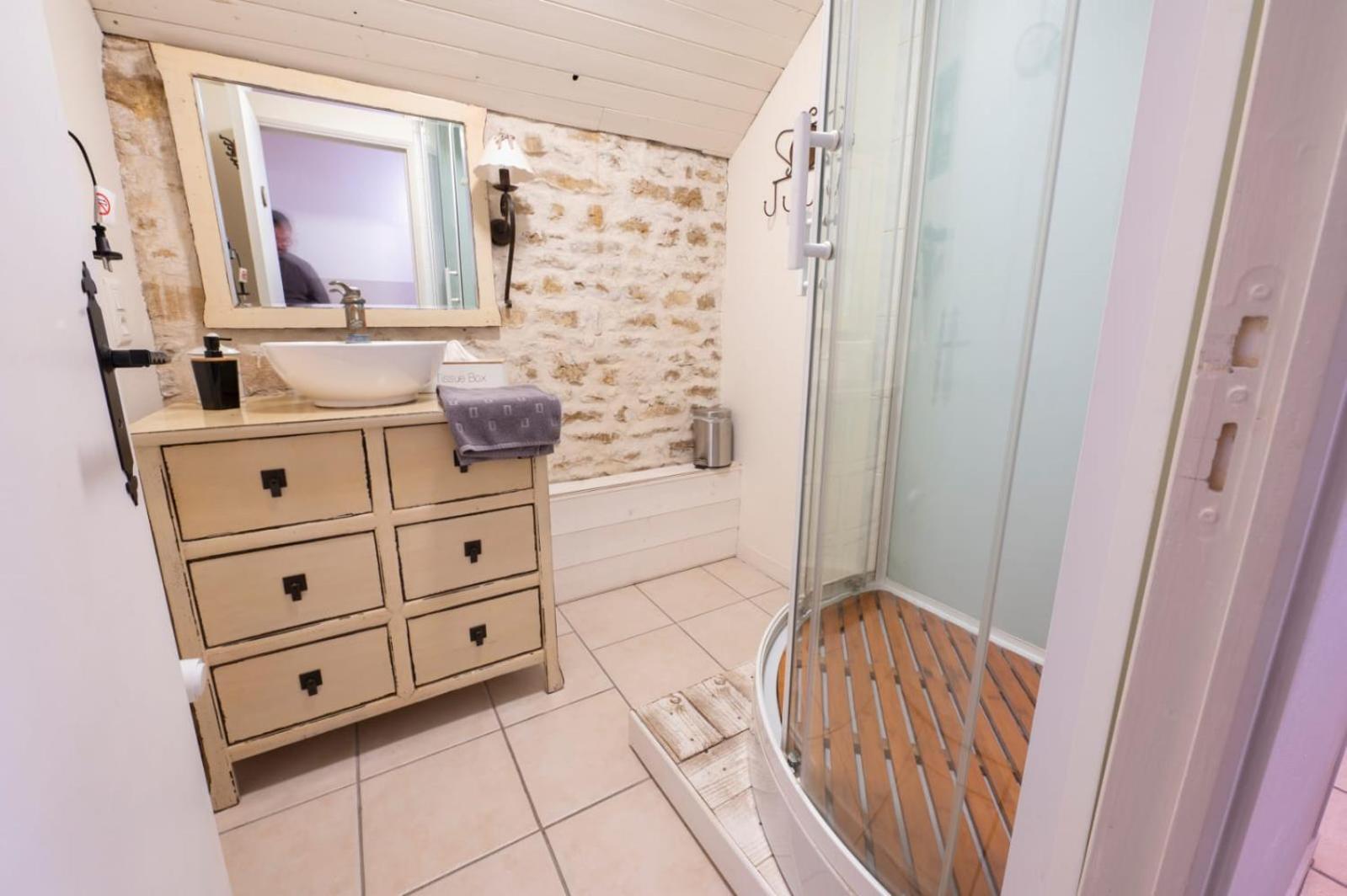 Bed and Breakfast L'Entre Deux Vignes Brizambourg Zewnętrze zdjęcie